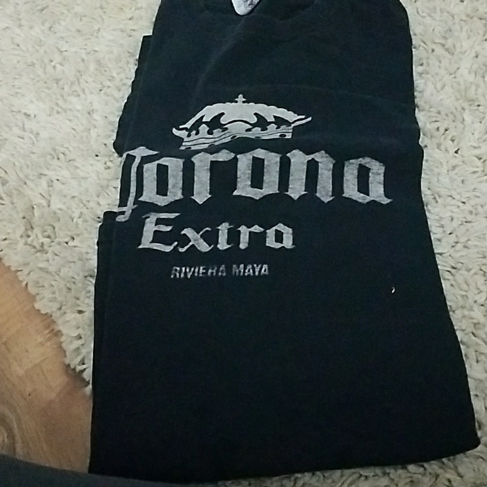 Short sleeve shirt